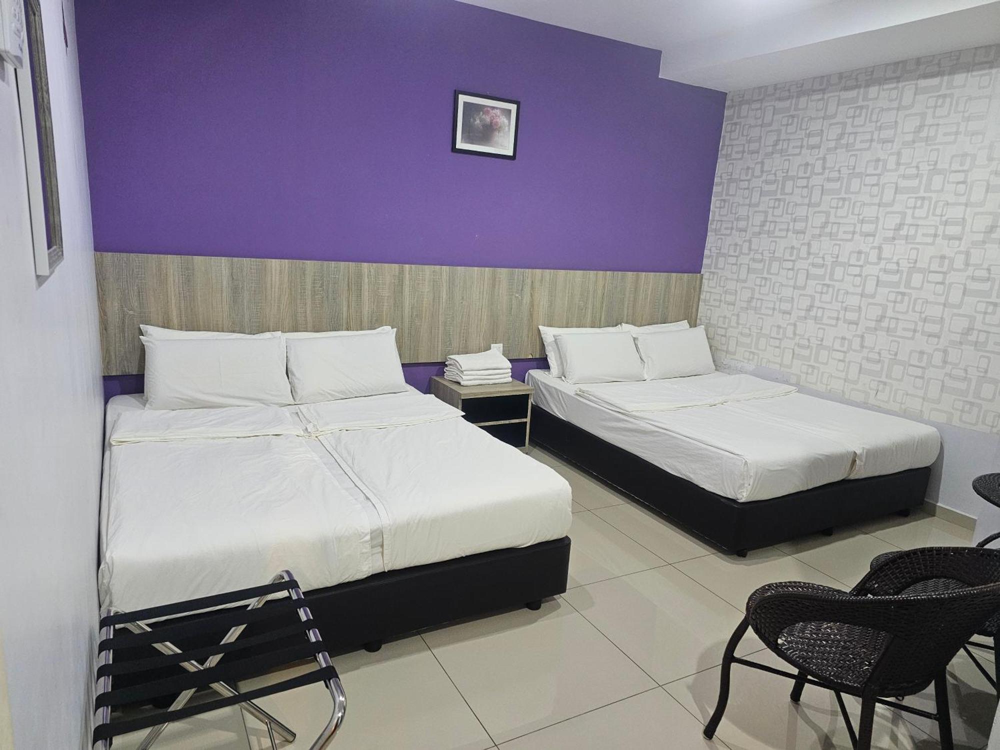 56 Hotel Mentekab Esterno foto